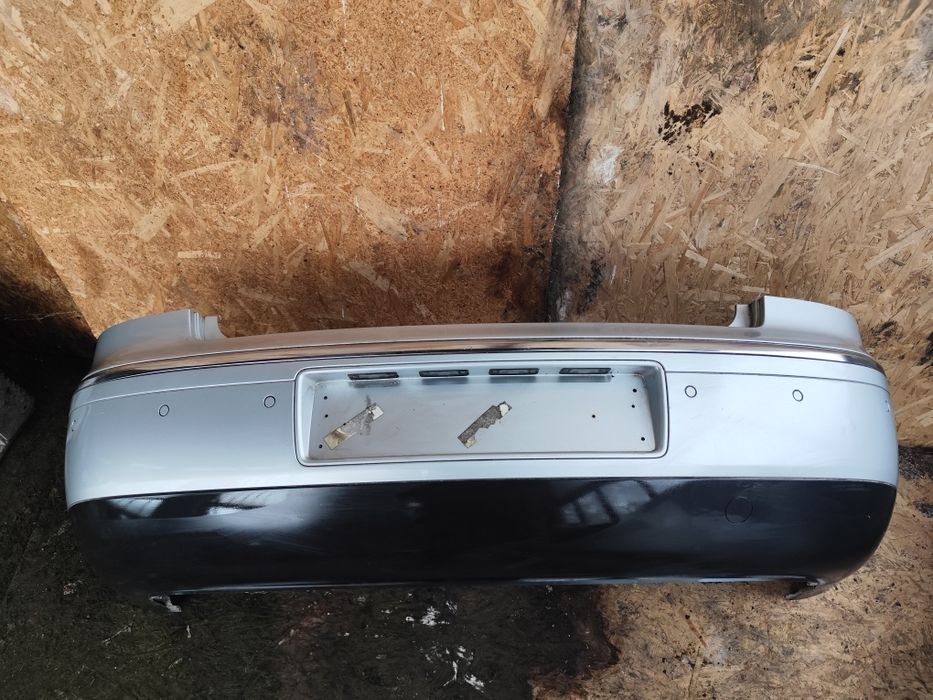 Задна броня VW Phaeton 3D pre facelift код боята  LA7W Reflex Silver