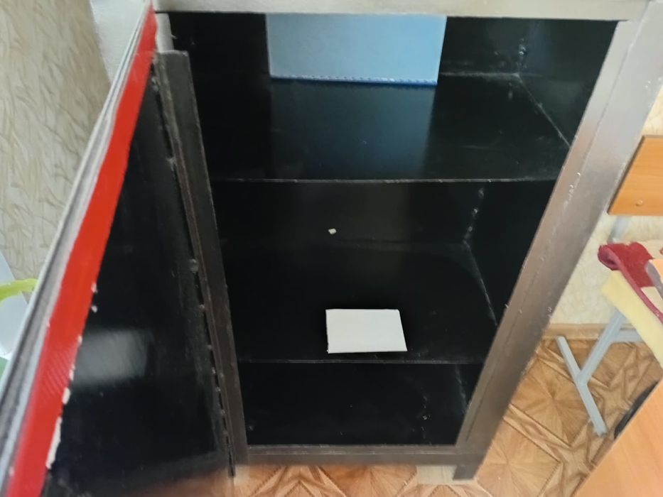 Продам сейф в хорошем состоянии.