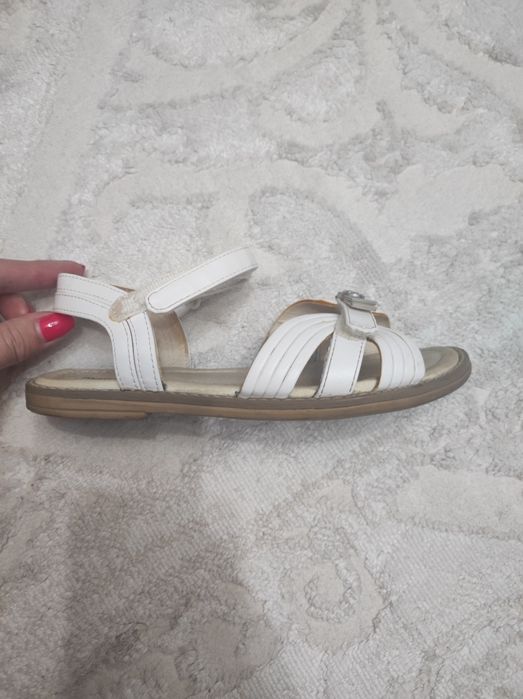 Детские босоножки