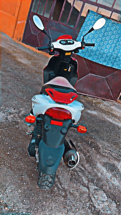 Vand scuter de 49cc 2t