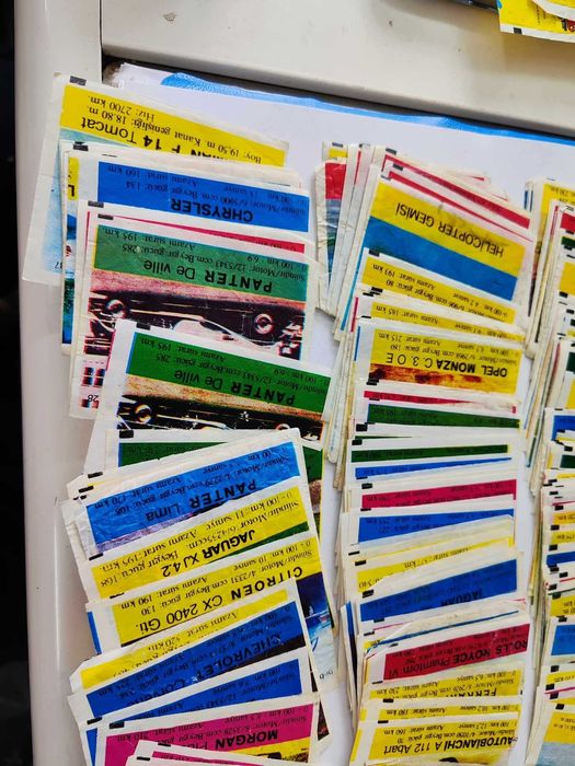 Картинки от дъвки bi bib 151 броя