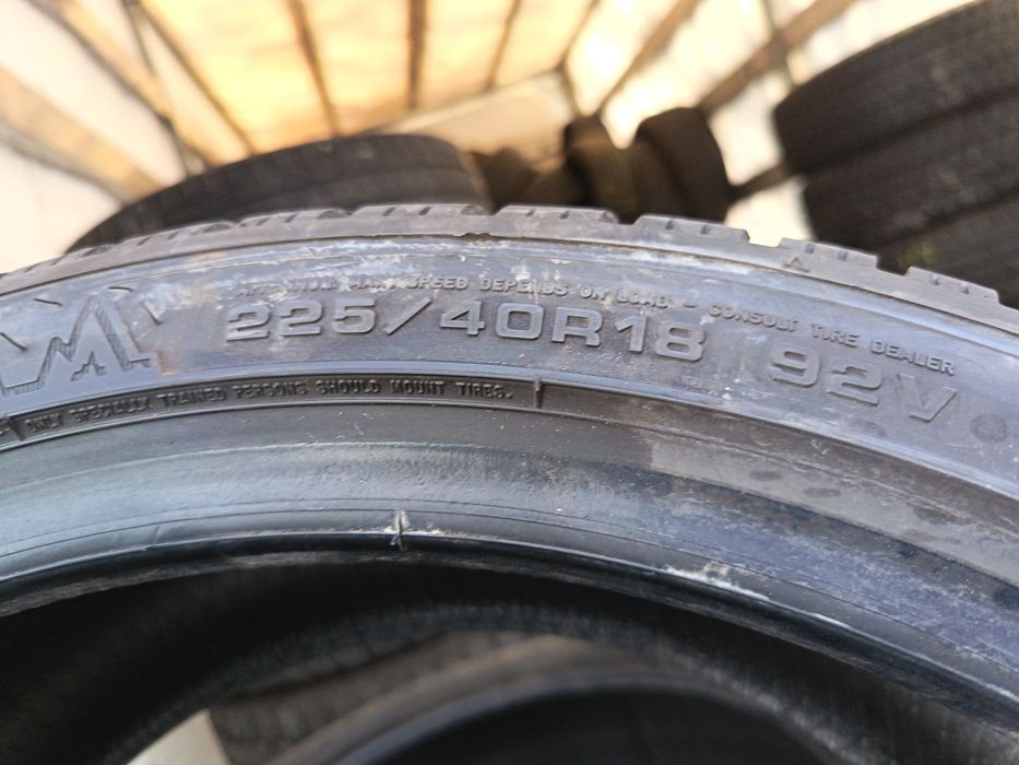 Anvelope MS 225 40 18 Dunlop 2022 8mm