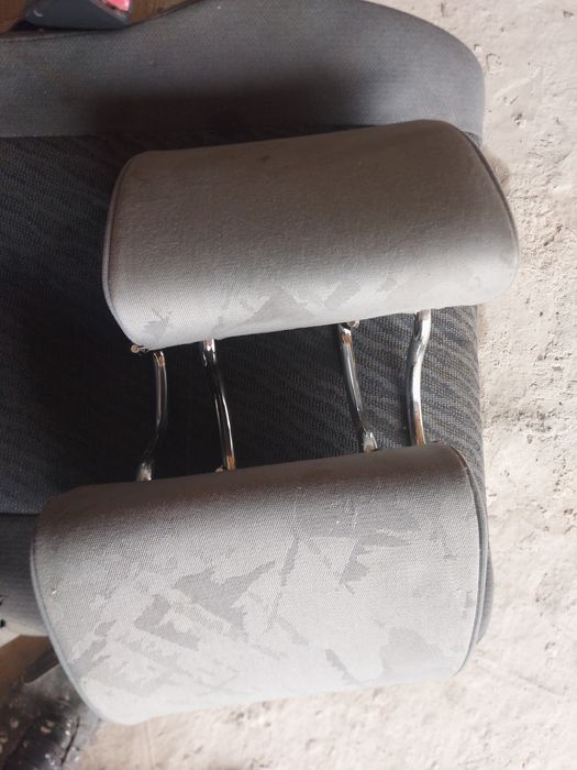 Подголовники Мерседес  задние