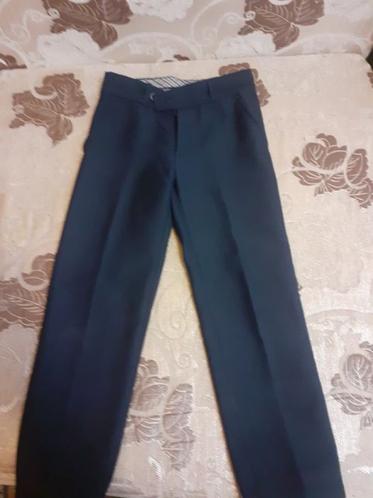 Продам школьную форму