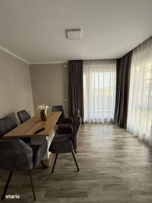 Închiriez apartament cu 3 camere