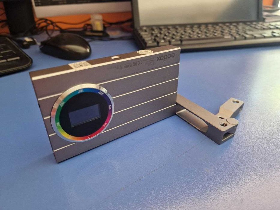 осветление Godox M1 RGB Mini Creative Light