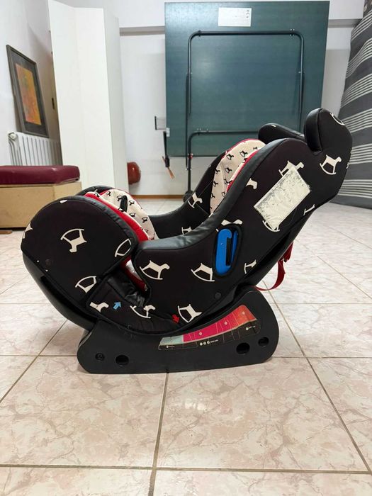 Столче за кола Круз с кончета Chipolino