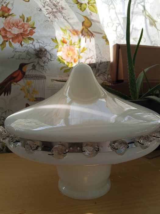 Люстра             .