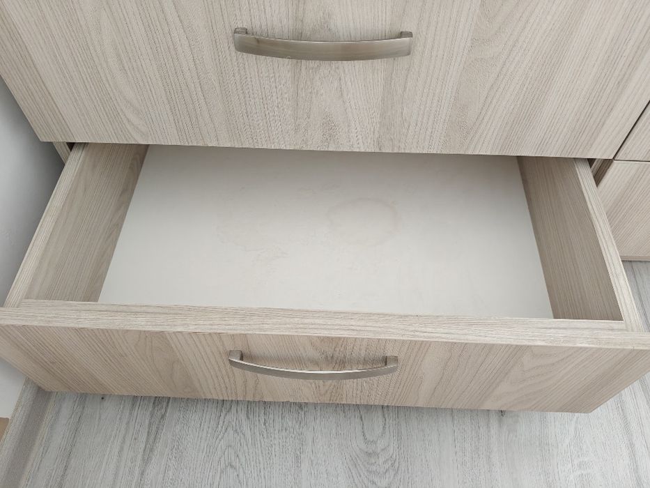 Comodă 140 L x 50 l x 51 h