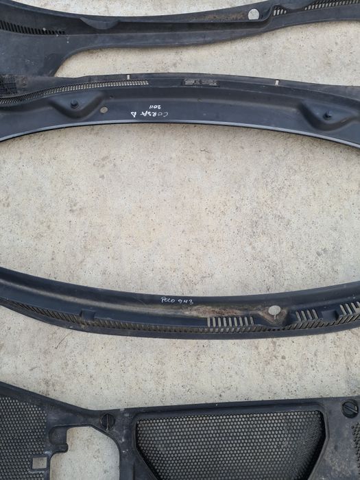 Grila,grile stergatoare parbriz vw phaeton,eos,polo 9n3,golf 5 combi,d