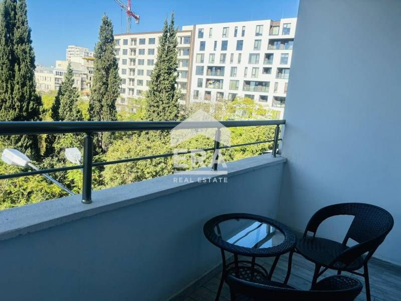 Дава се под наем Тристаен апартамент в Варна, Център - 90 кв.м за 665 € - Снимка #5