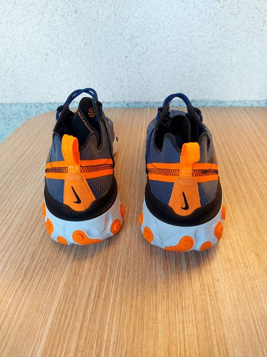 NIKE react номер 44