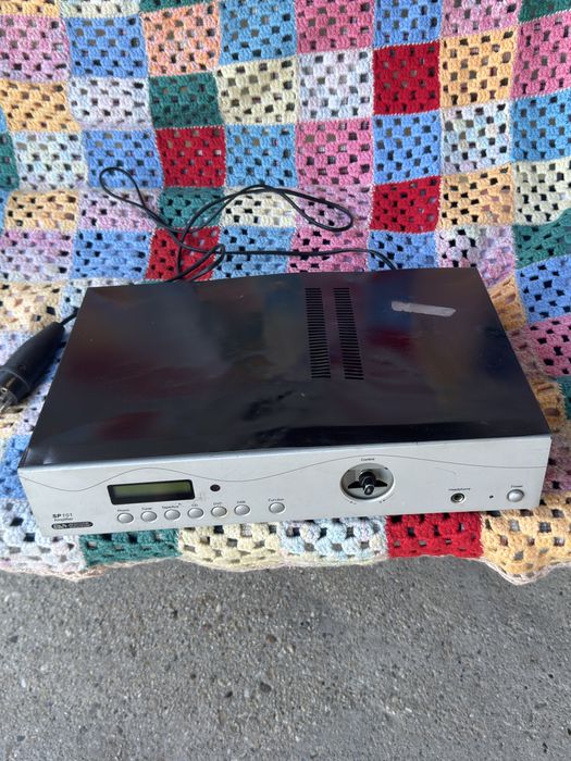 Amplificator foarte rar in perfectă stare de funționare