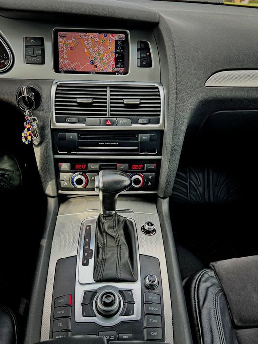 Audi Q7 S-line 3.0 V6 TDI Quattro