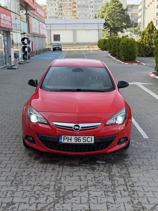 Opel Astra J Gtc 1.7 CDTI