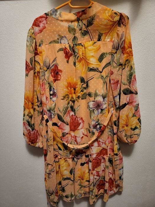 Rochie flori deosebita