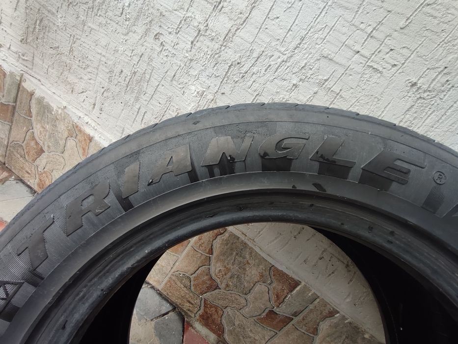 Шины две штуки бу