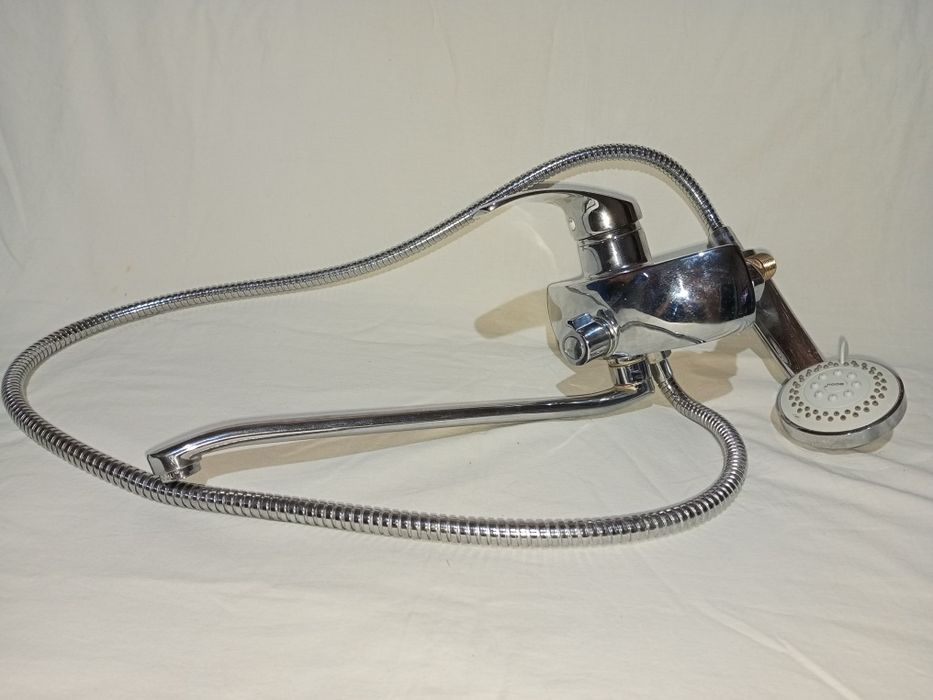 Дёшево Смеситель для ванны.