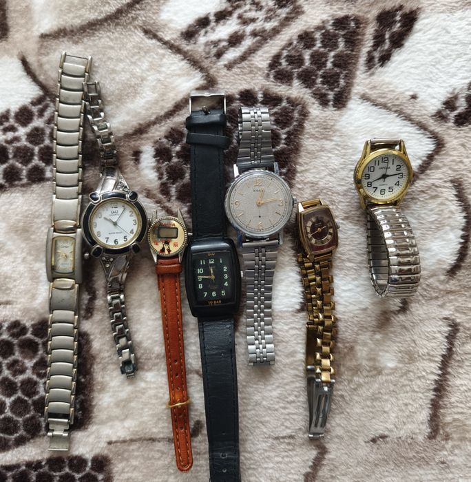 Ретро ръчни часовници