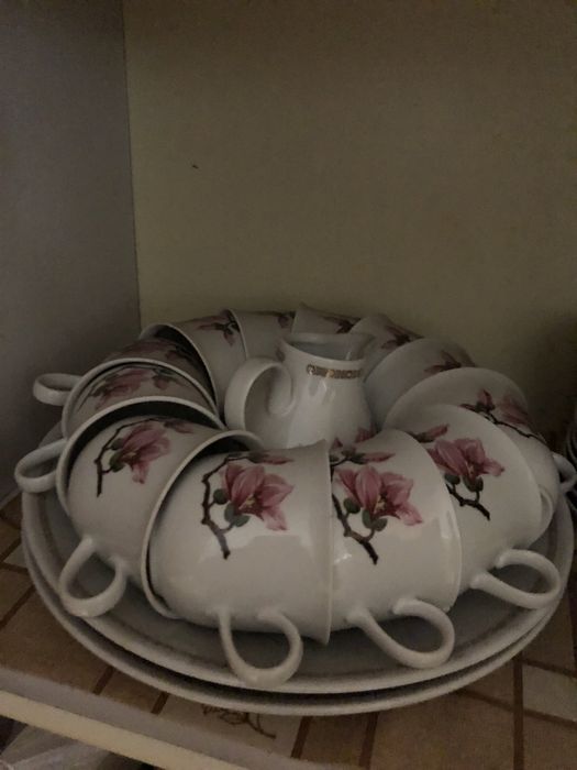 Порцеланов сервиз