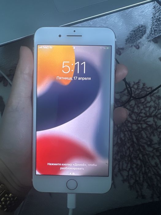 Айфон 7+ продам