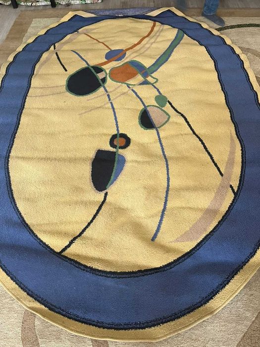 Продам ковры и дорожки