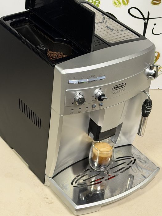 Кафемашина кафе автомат delonghi magnifica с гаранция