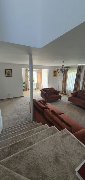 Casa de vanzare deosebită 2021