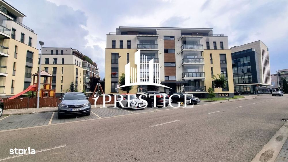 Apartament De Vânzare 4 Camere Etaj 1 Balcon Boxă Lift Parcare Central