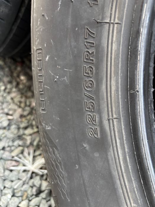 Vând  4 cauciucuri BRIGESTONE stare foarte bună