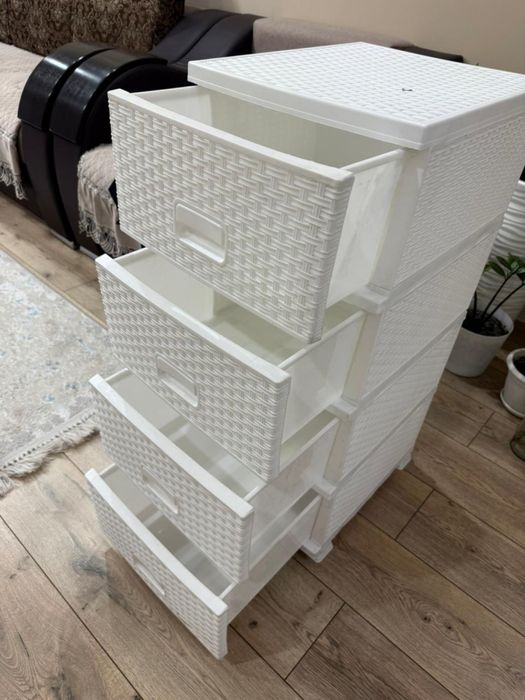 Продам белый камод