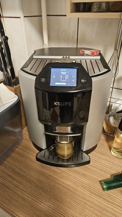 Expresor Krups EA9010