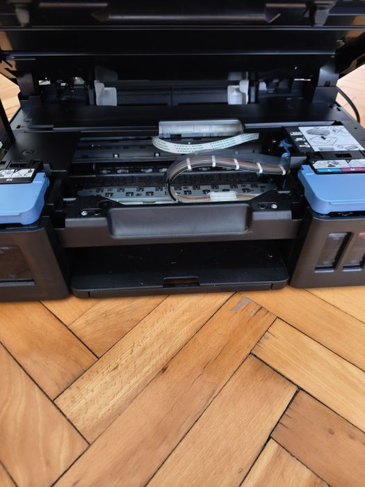 Canon pixma g2400 pentru parti