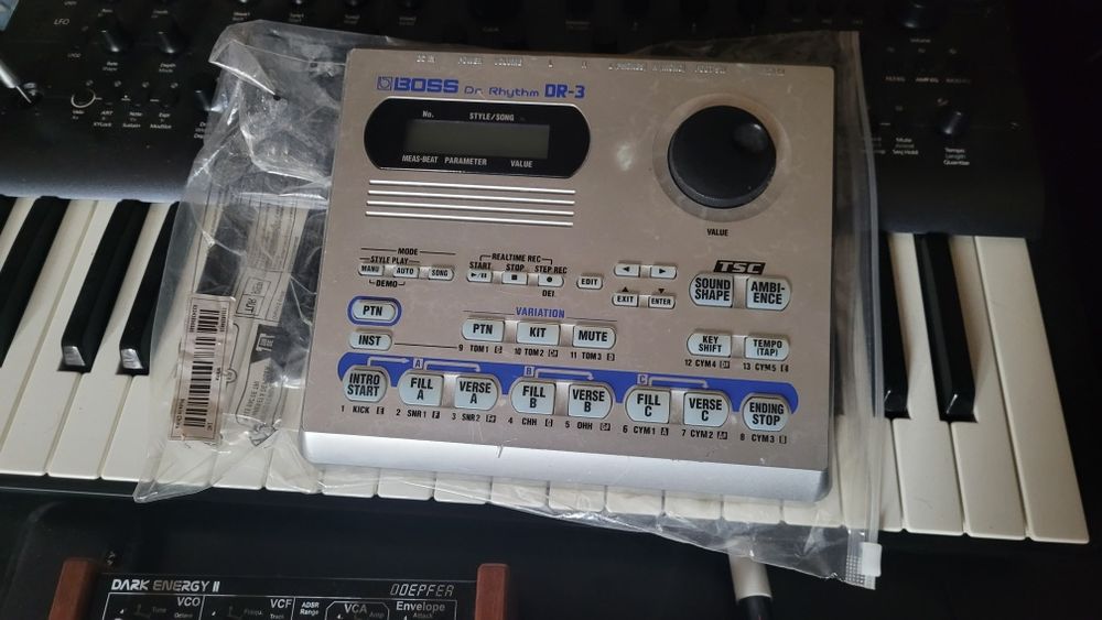 Drum Machine (drum machines)