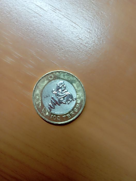 Монета 2022г,100тг