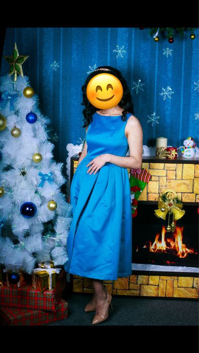 Платье из плотного атласа дешево