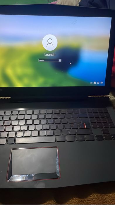 accepți și schimburi cu alt laptopuri lenovo y520