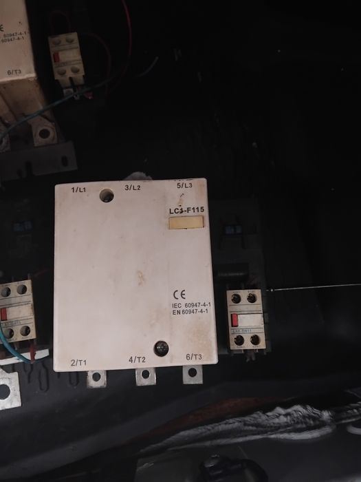 Contatori si releuri .Pretul este pe bucata