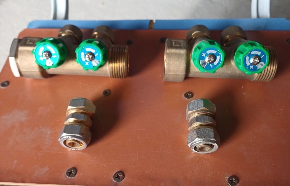 Коллектор тёплого пола.(комплект)