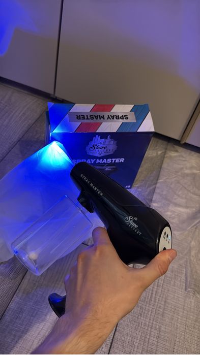 Spray electric after shave