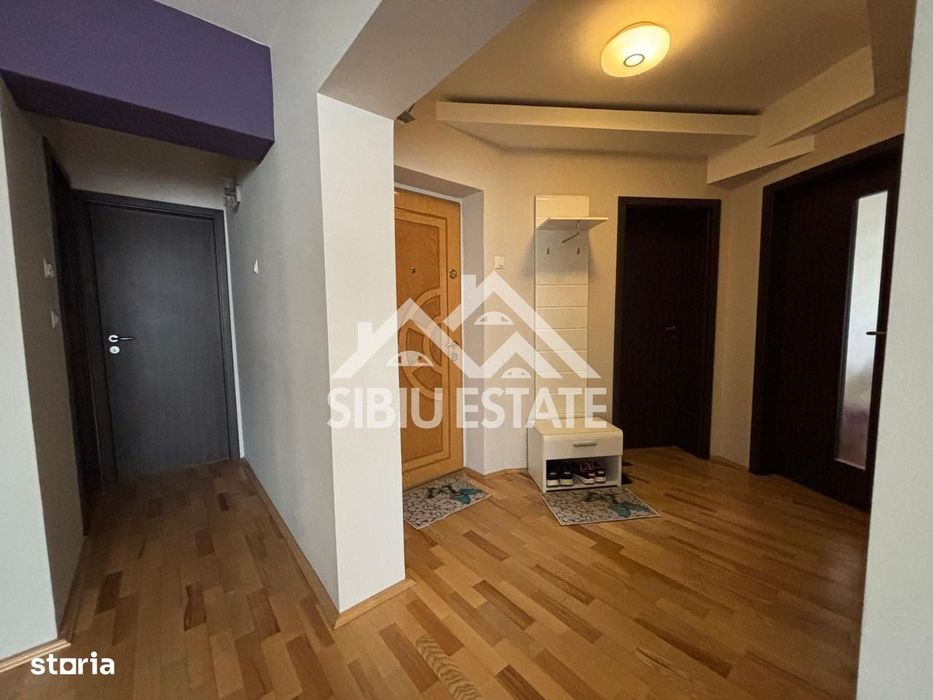 Apartament 3 camere de inchiriat Sibiu