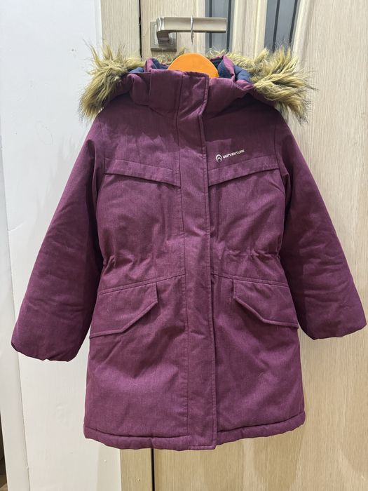 Продам куртку на девочку