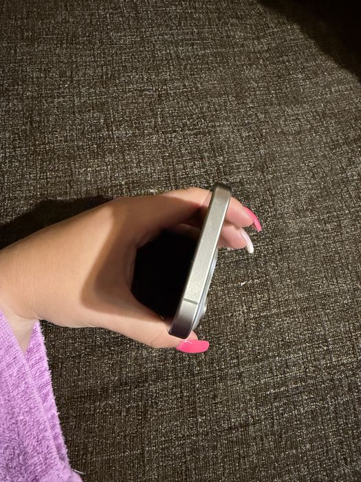 Продавам iPhone 15 Pro 512 GB – Silver – Перфектно състояние