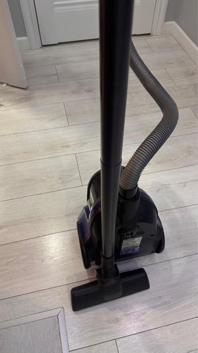 Продам пылесос и швабру