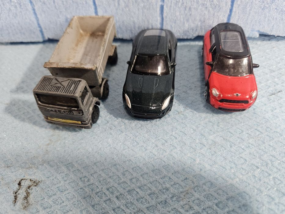 Играчки Hot weels Machbox  и др.