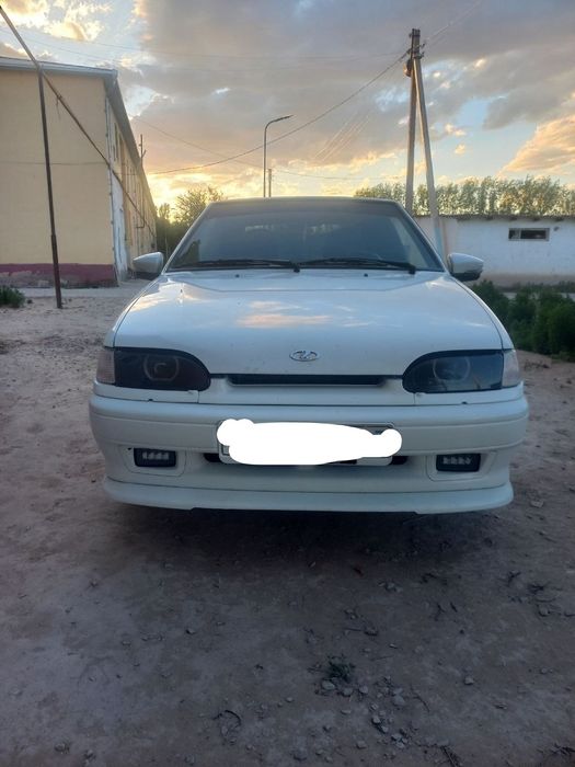 Автомобиль Лада 2114