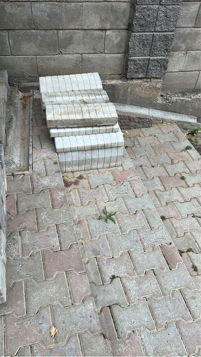 В продаже брусчатка