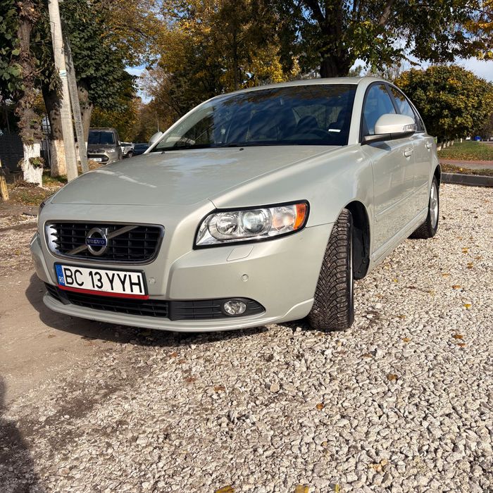 VOLVO S40 2011 — imagine 2