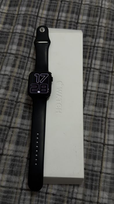 Продам часы Apple Watch 9 Series 45 mm