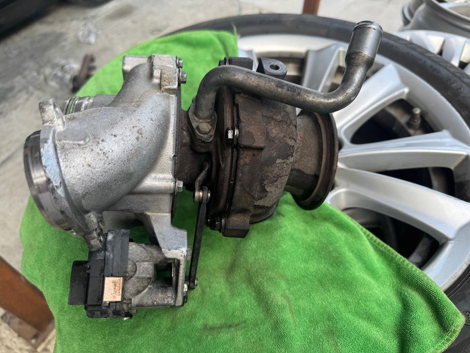 Vând turbina BMW 3.0 258cp